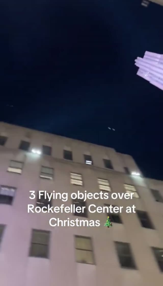 3 Flying Objects Over Rockefeller Center At Christmas