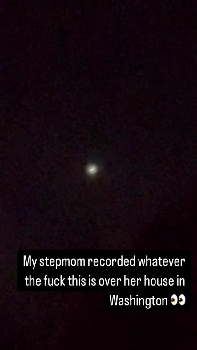 3 Orbs Spotted In Louisiana. Began Rapidly Changing Color When Beamed With Flash Light