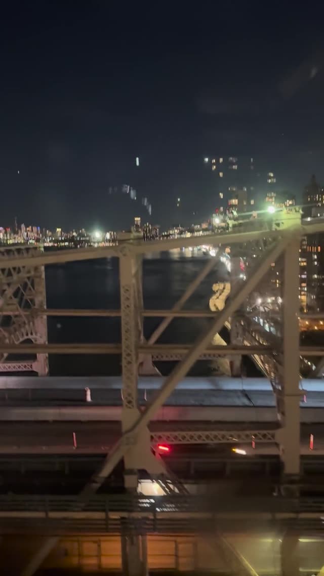 3 Ufos Spotted Flying Over Water In Nyc