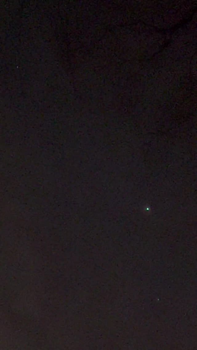 Green Pulsating Object Over Hamburg, Germany