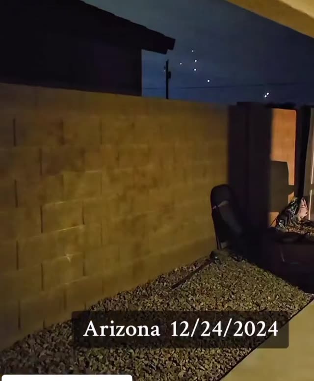 Lights In Formation Over Arizona - 12.24
