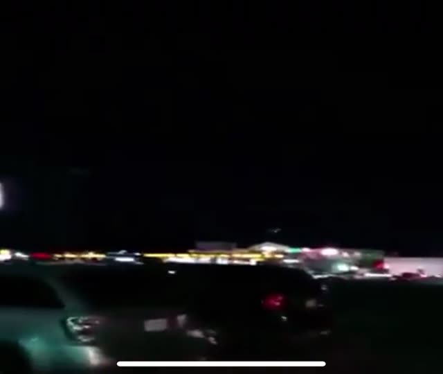 Sighting Of A Swarm Of Either A Huge Craft Or Drones.Uaps.Ufos Flying In Formation- North Carolina