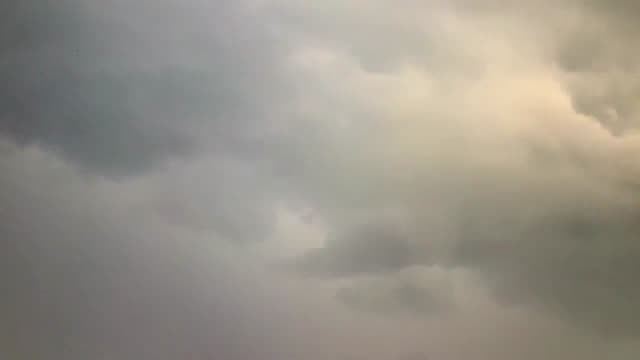 UFO Video – Csobanka, Hungary (2022)