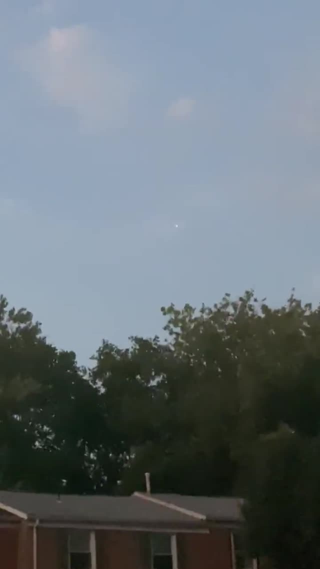 UFO Video – Washington DC (September 25, 2022)