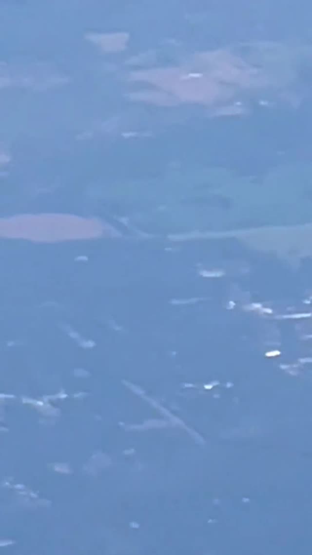 UFO Video – Flight UA267 from Boston, MA to Denver, CO (October 17, 2021)