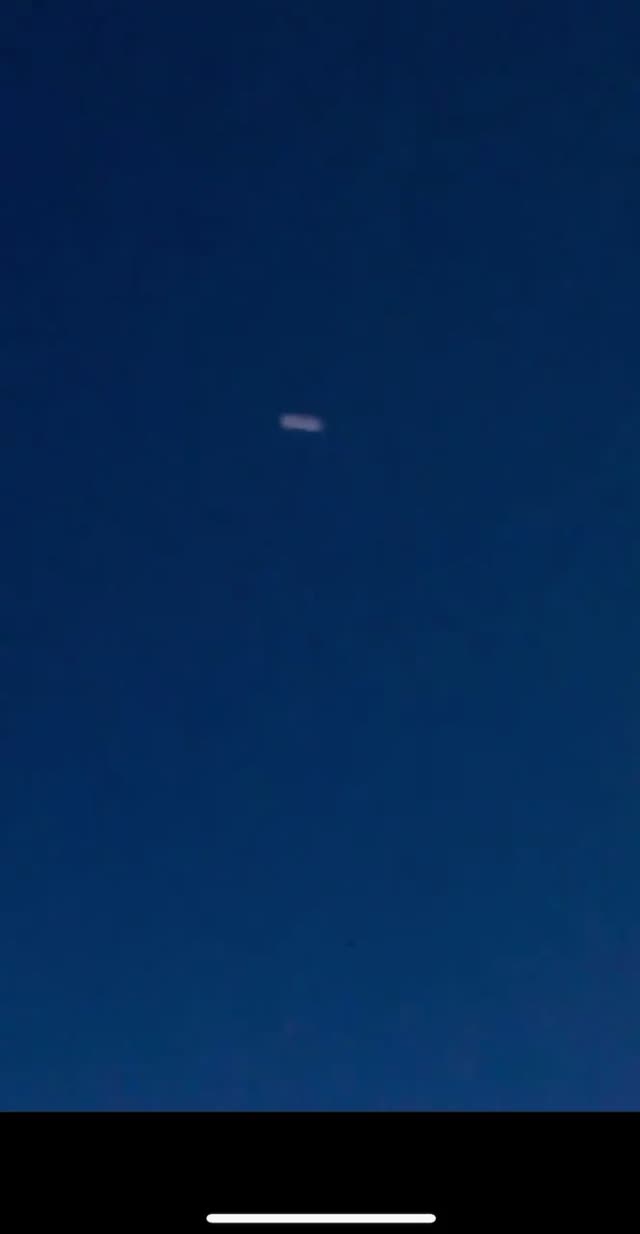 UFO Video – Troposphere, Unknown (June 26, 2021)