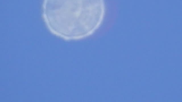 UFO Video – Innisfil, Alberta (November 30, 2019)
