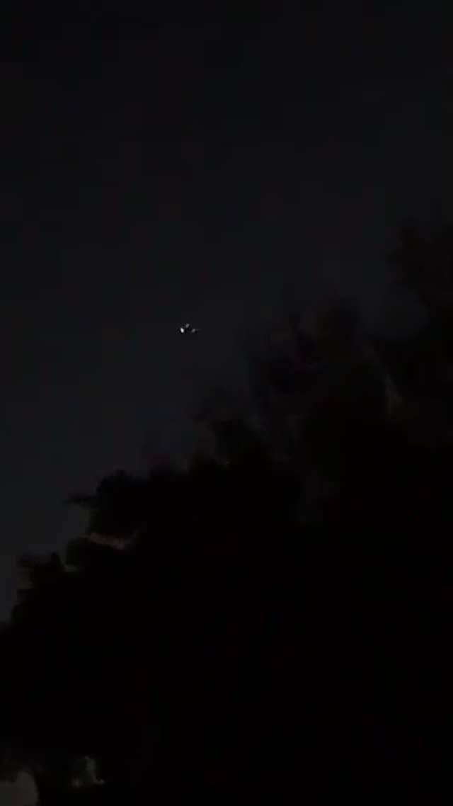 UFO Video – Port Saint Lucie, Florida (October 22, 2022)