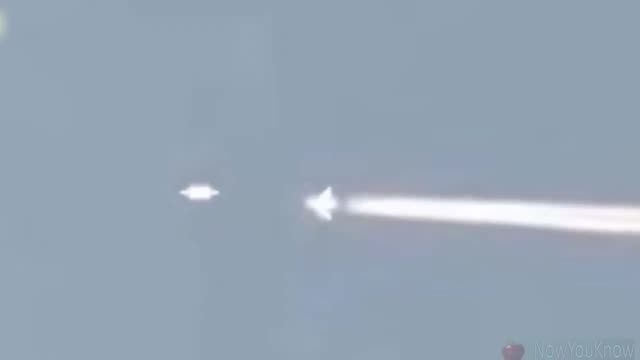 UFO Video – Lincoln, New Hampshire, USA (April 21, 2016)