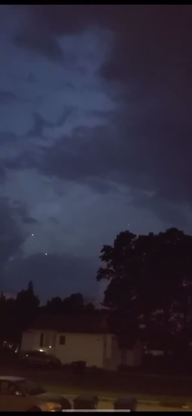 UFO Video – North Florida, USA (June 26, 2021)