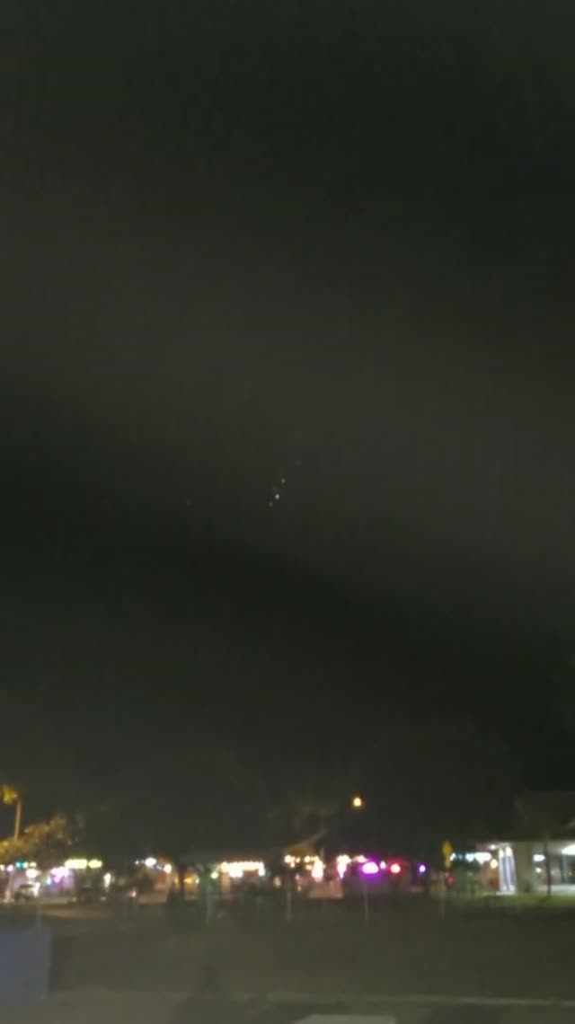 UFO Video – Maui, Hawaii (October 24, 2020)