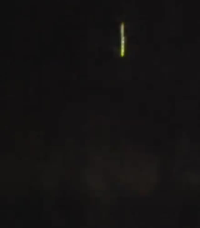 UFO Video – Broadview Heights, Ohio (November 30, 2022)