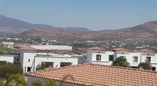 UFO Video – Querteraro, Mexico (December 29, 2022)
