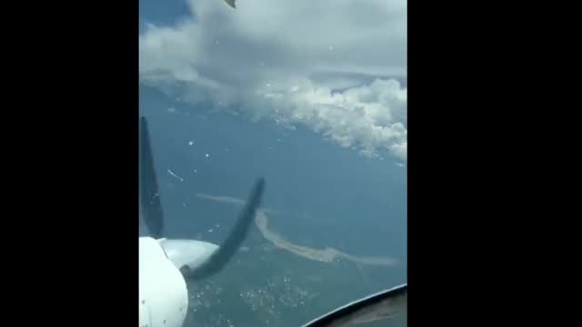 UFO Video – Colombia, South America (April 1, 2023)