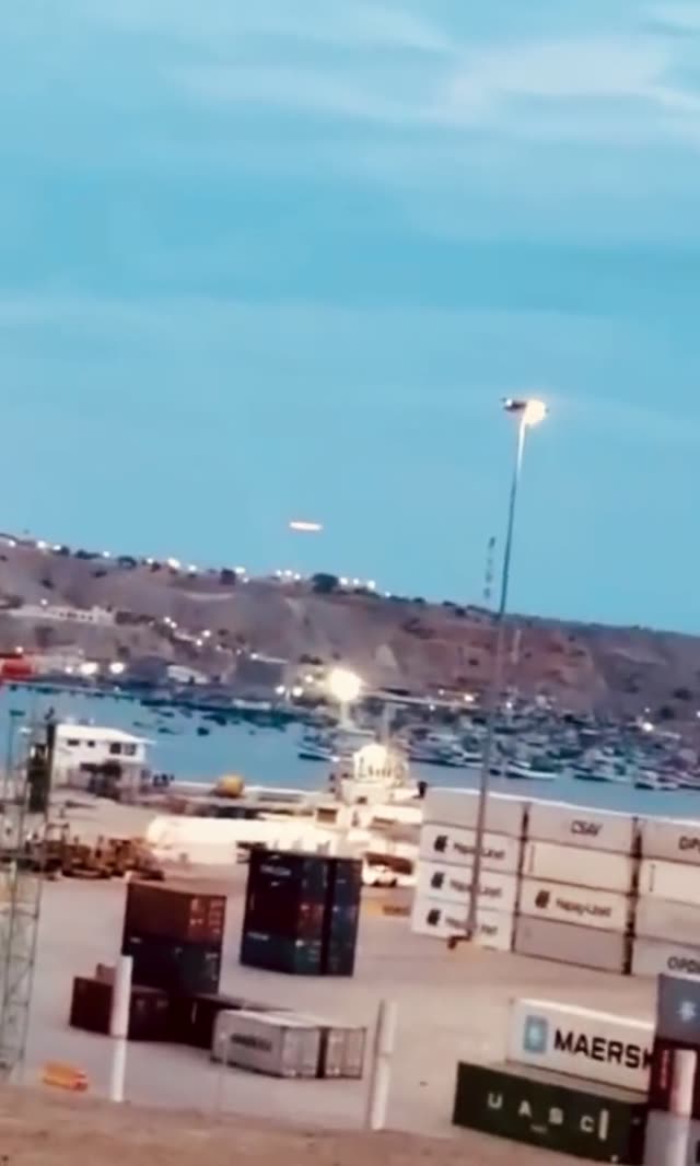 UFO Video – Paita, Peru (October 21, 2021)