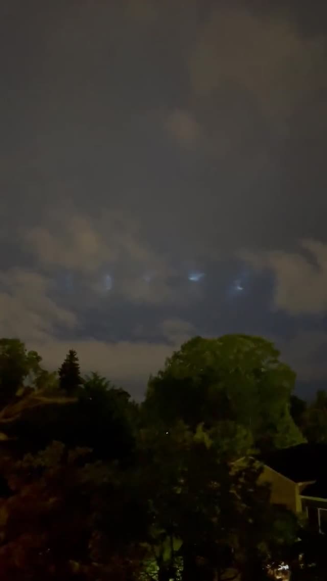 UFO Video – Tacoma, WA (May 11, 2023)