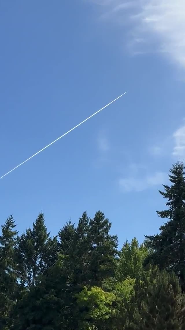 UFO Video – Eugene, Oregon, USA (July 15, 2023)