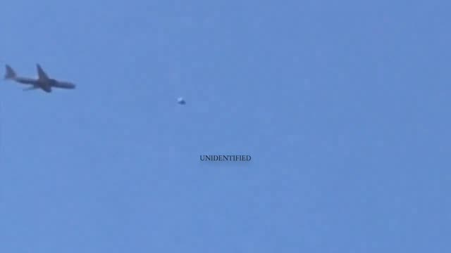 UFO Video – London, England (January 1, 2024)