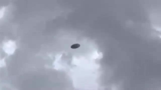 UFO Video – Stuttgart, Germany (1990)