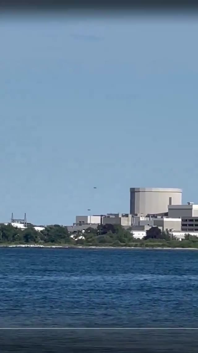 UFO Video – Waterford, Connecticut, USA
