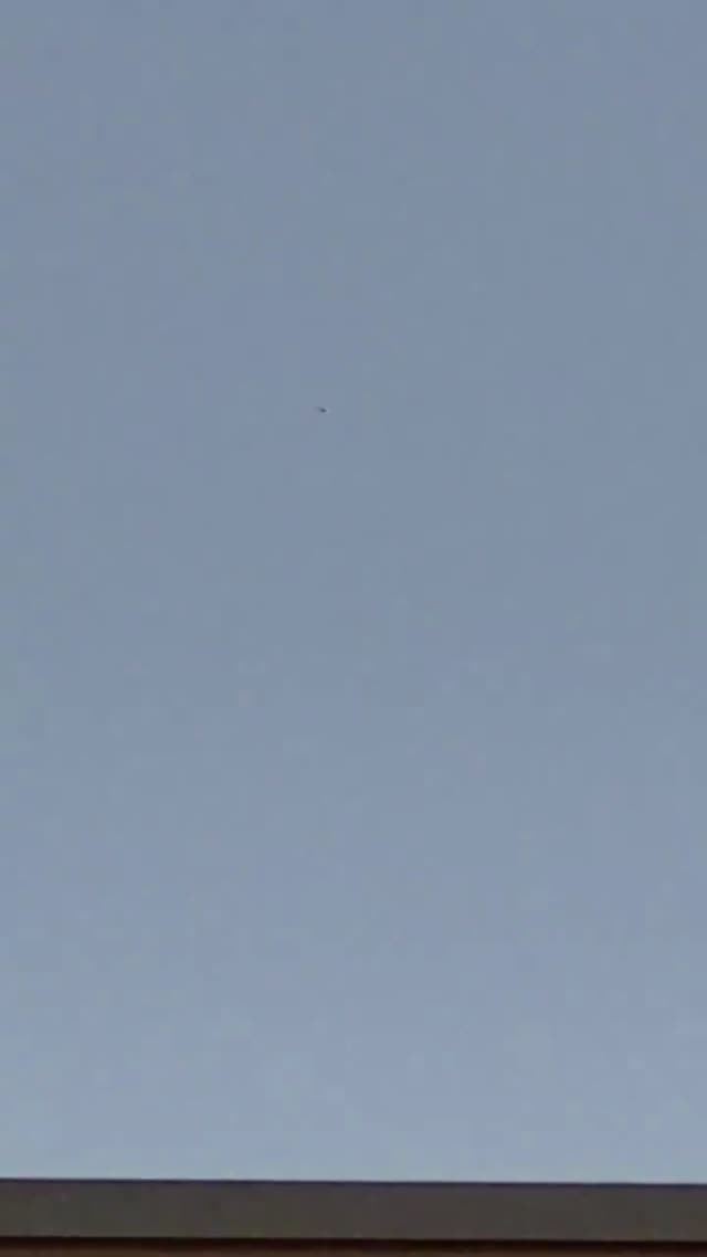 UFO Video – Festus, Missouri, USA (April 8, 2024)