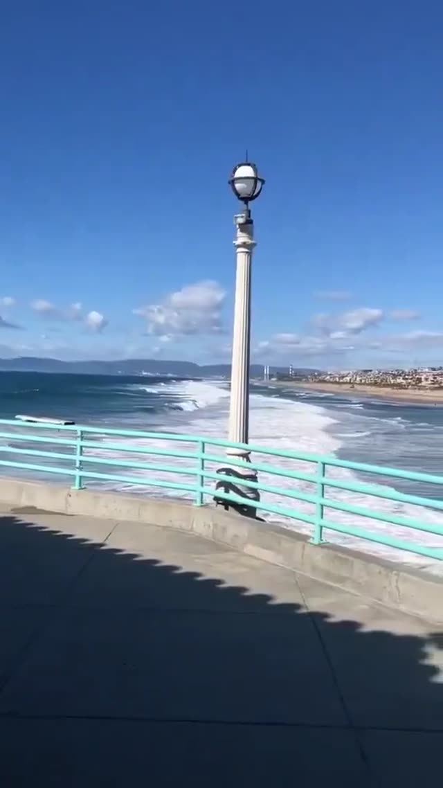 UFO Video – San Diego, California (April 18, 2024)