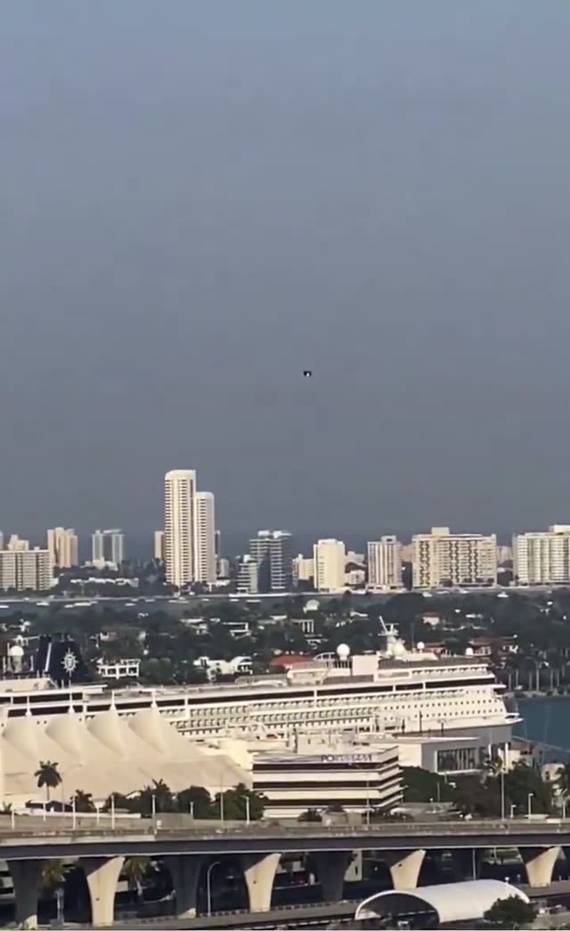 UFO Video – Bayside, Miami (2024)