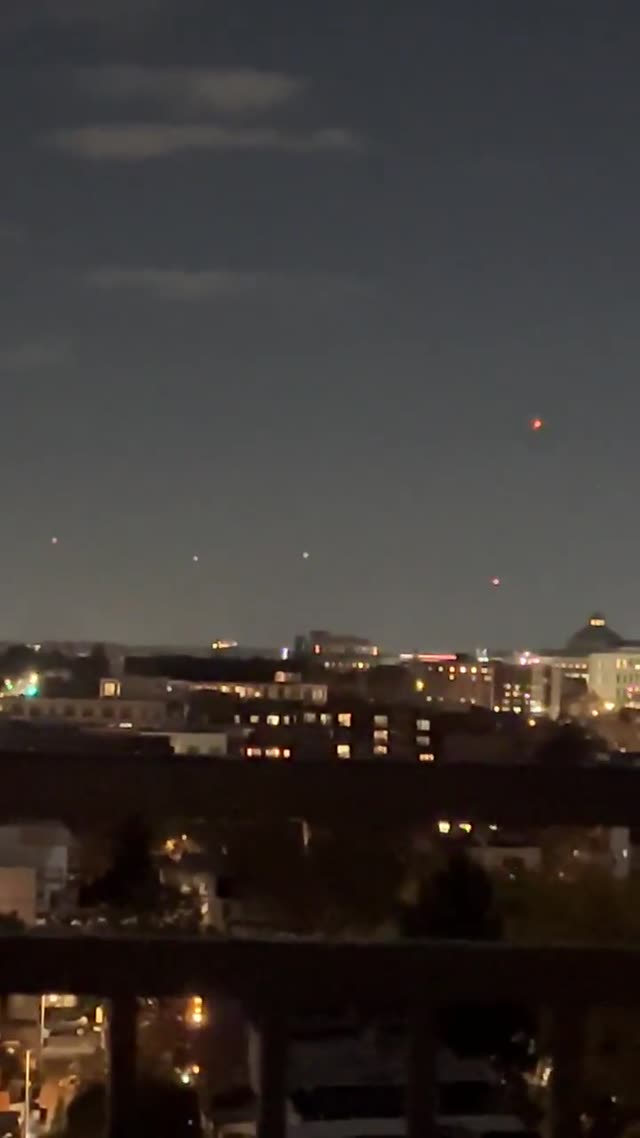 UFO Video – Washington, D.C., USA (November 26, 2024)