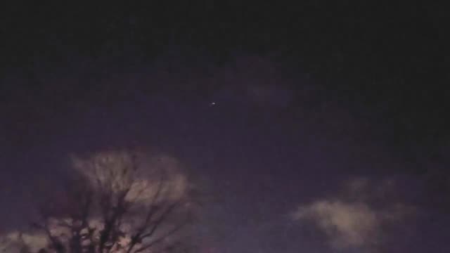 UFO Video – Scott Air Force Base, Illinois, USA