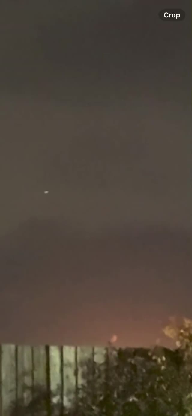 UFO Video – Manchester Airport, United Kingdom (February 25, 2025)
