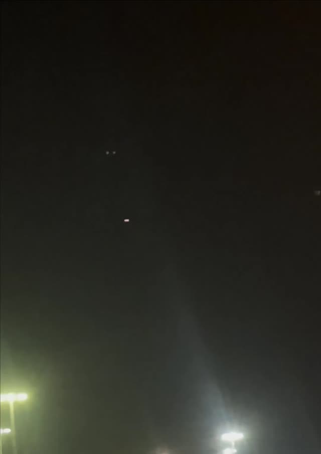 UFO Video – Winnipeg, Canada (October 9, 2025)