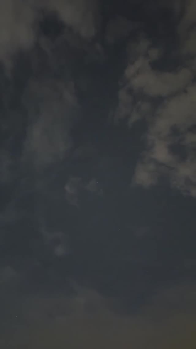 UFO Video – Osaka, Japan (October 11, 2025)