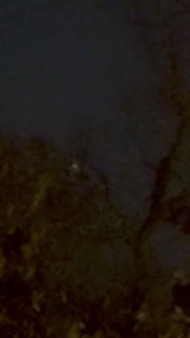 UFO Video – Worthington, Ohio, USA (October 14, 2025)
