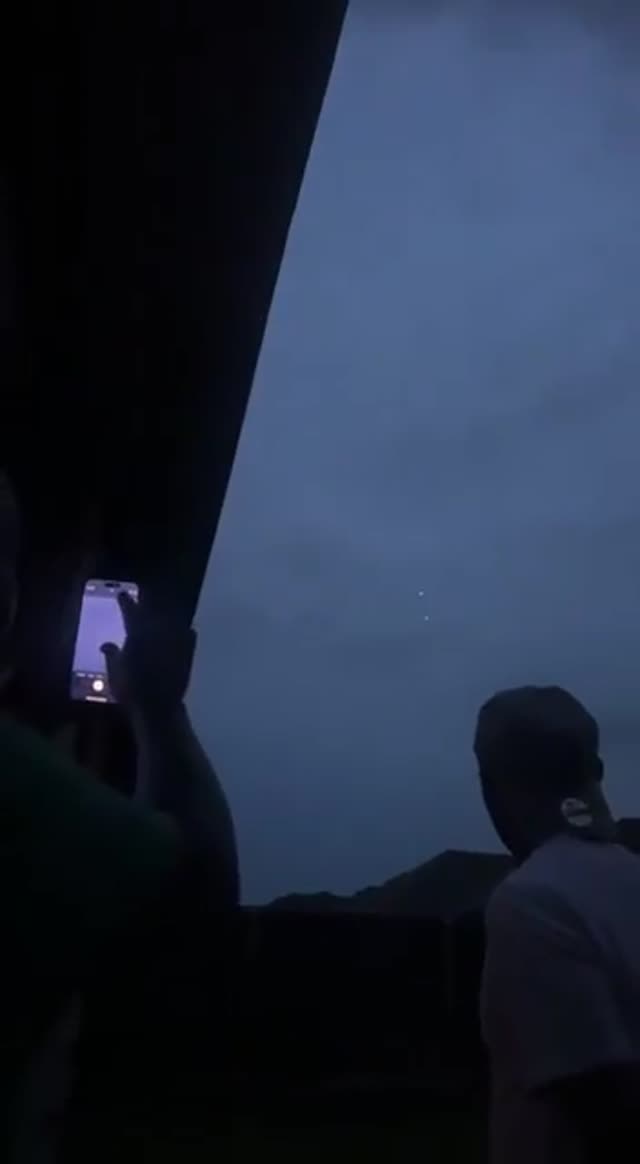 UFO Video – Dallas, Texas, USA (November 4, 2025)