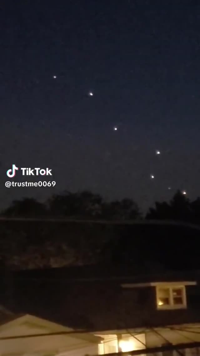 UFO Video – Chicago, Illinois, USA (May 25, 2019)