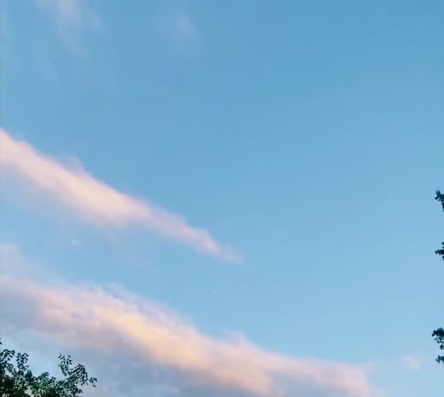 UFO Video – Louisville, KY (October 7, 2021)