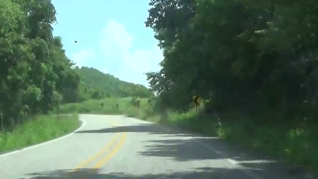 UFO Video – Lake of the Ozarks, Missouri, USA (July 25, 2021)