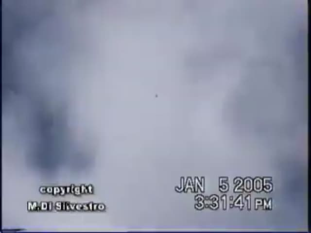 UFO Video – Mexico (January 5, 2005)