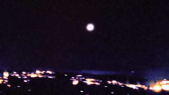 UFO Video – Springfield, Massachusetts, USA (2015)