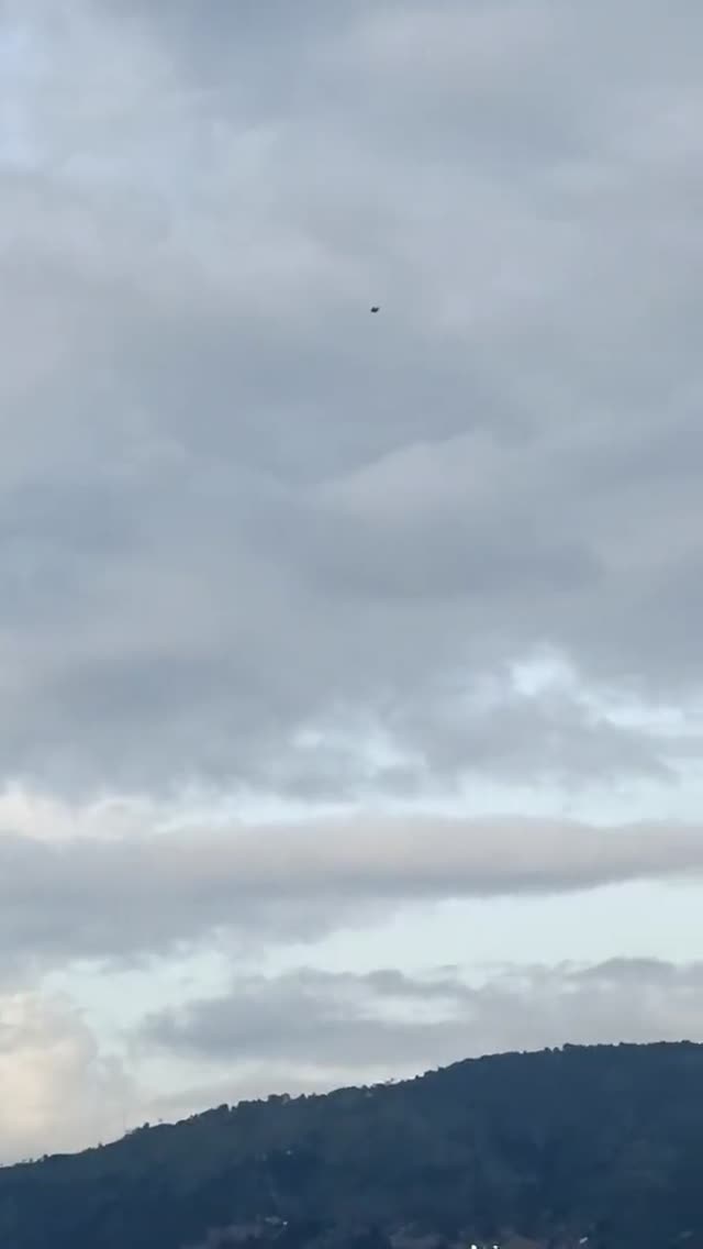 UFO Video – Medellín, Colombia (April 9, 2022)