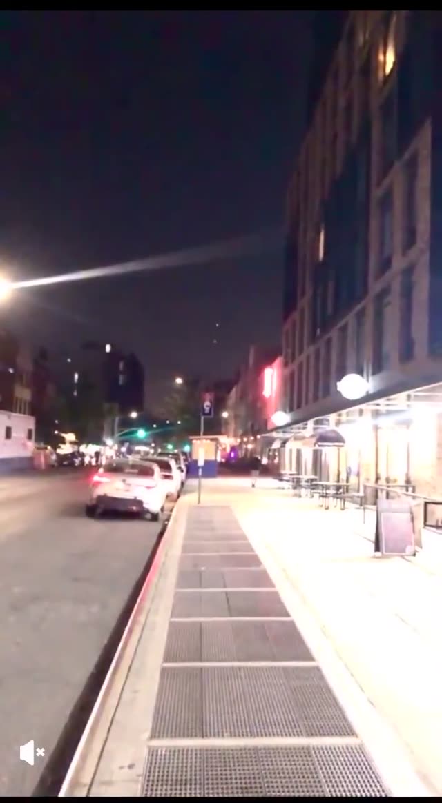UFO Video – Brookyln, NY, USA (May 26, 2021)