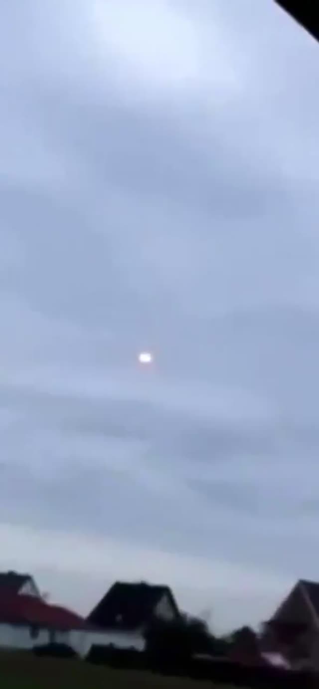 UFO Video – Cody, Wyoming (July 29, 2021)