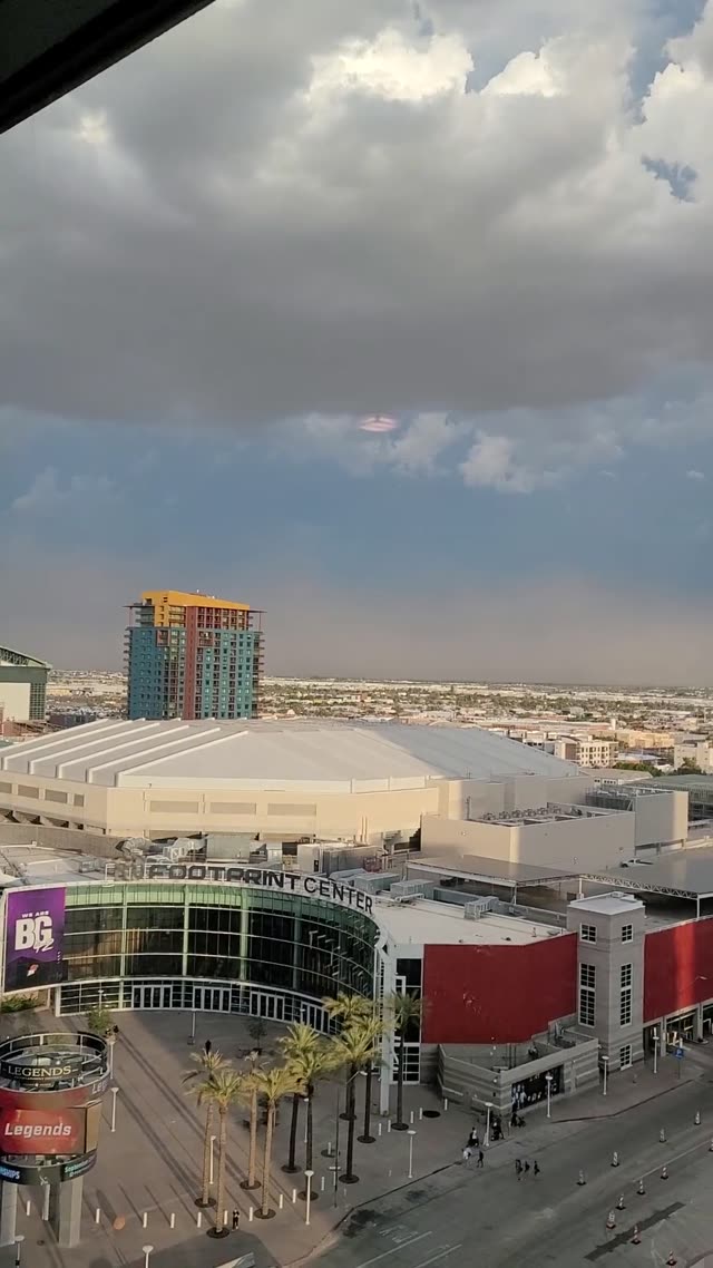 UFO Video – Phoenix, AZ (July 24, 2022)