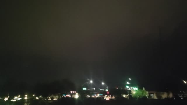 UFO Video – Peoria, AZ (2022)